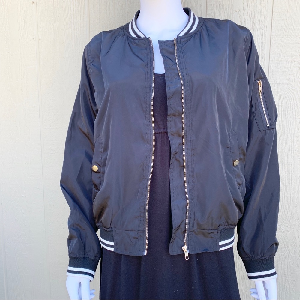 Jacket - Picture 9 of 12